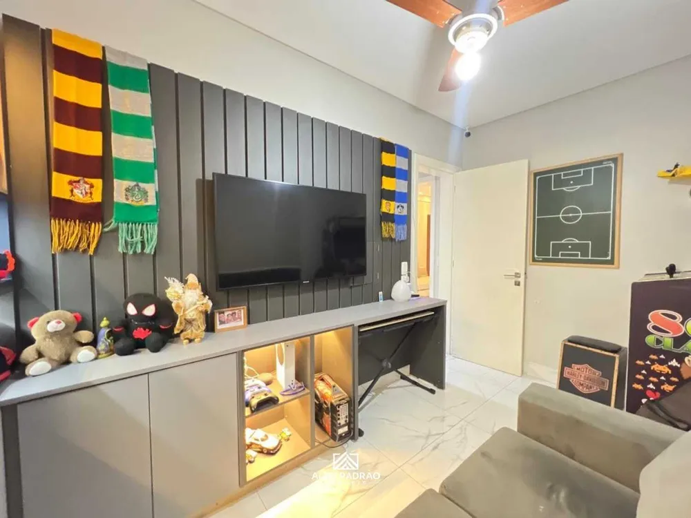 Apartamento, 4 quartos, 198 m² - Foto 2