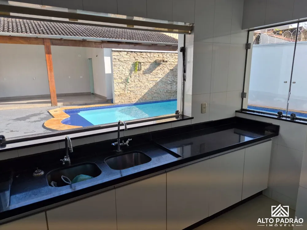 Casa, 3 quartos, 2518 m² - Foto 7