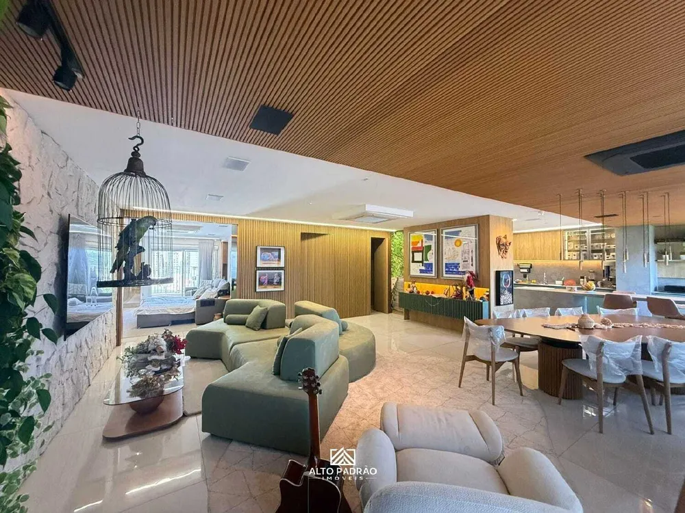 Apartamento, 3 quartos, 244 m² - Foto 1
