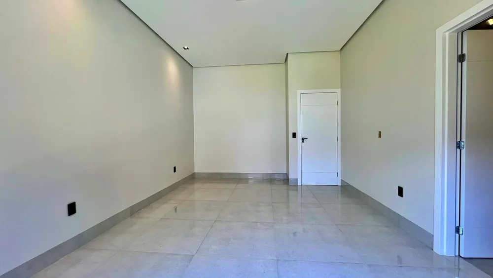 Casa, 4 quartos, 248 m² - Foto 5