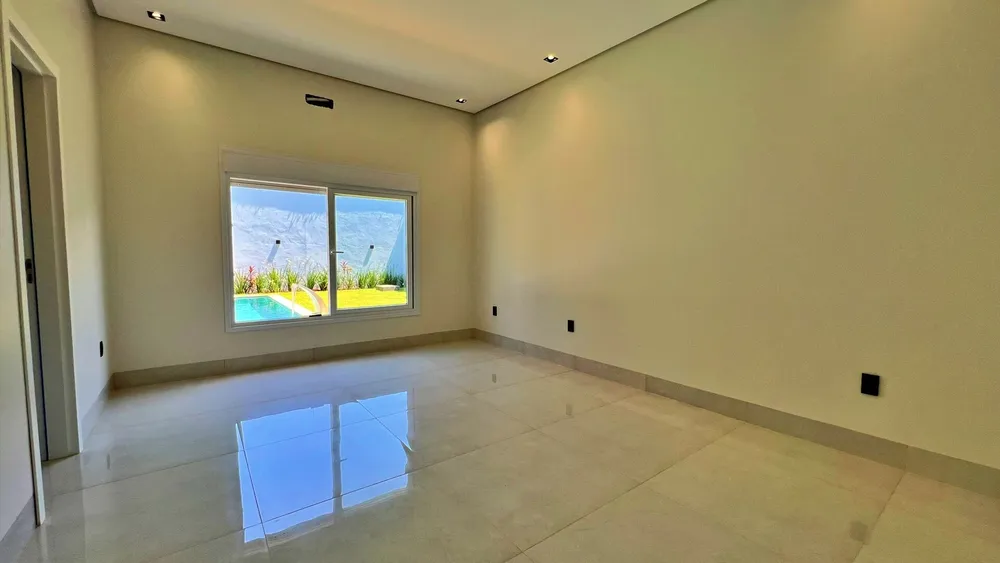 Casa, 4 quartos, 248 m² - Foto 1