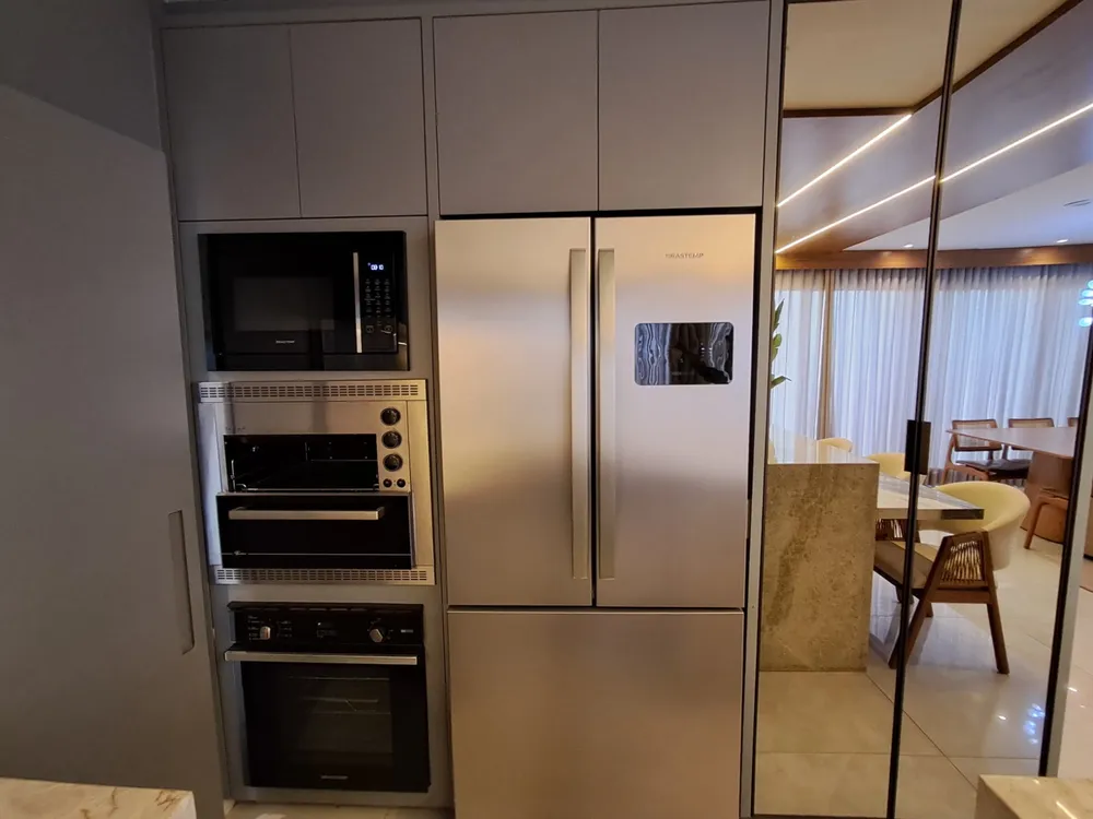 Apartamento, 3 quartos, 162 m² - Foto 2