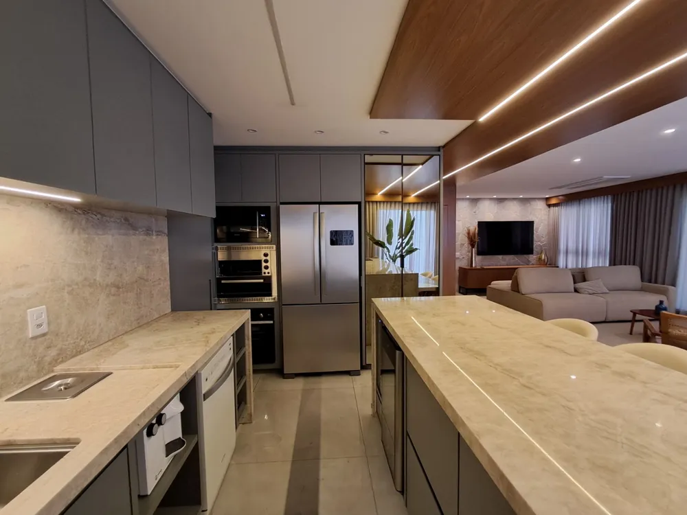Apartamento, 3 quartos, 162 m² - Foto 1