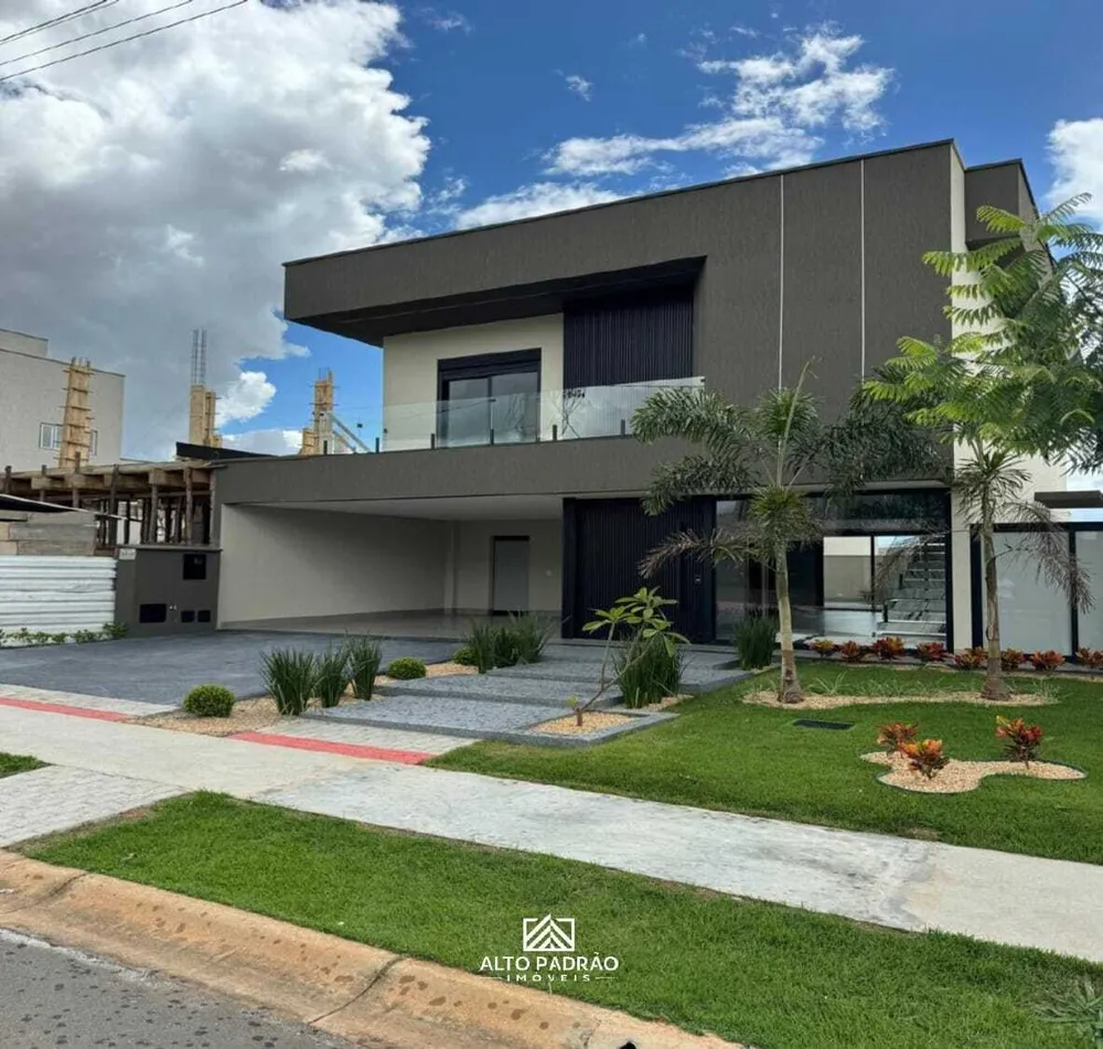 Casa, 4 quartos, 274 m² - Foto 1