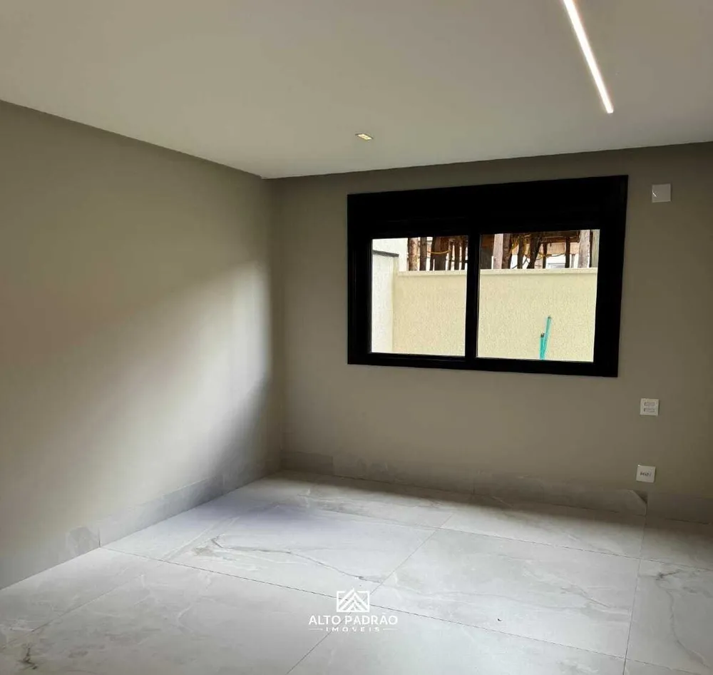 Casa, 4 quartos, 274 m² - Foto 2