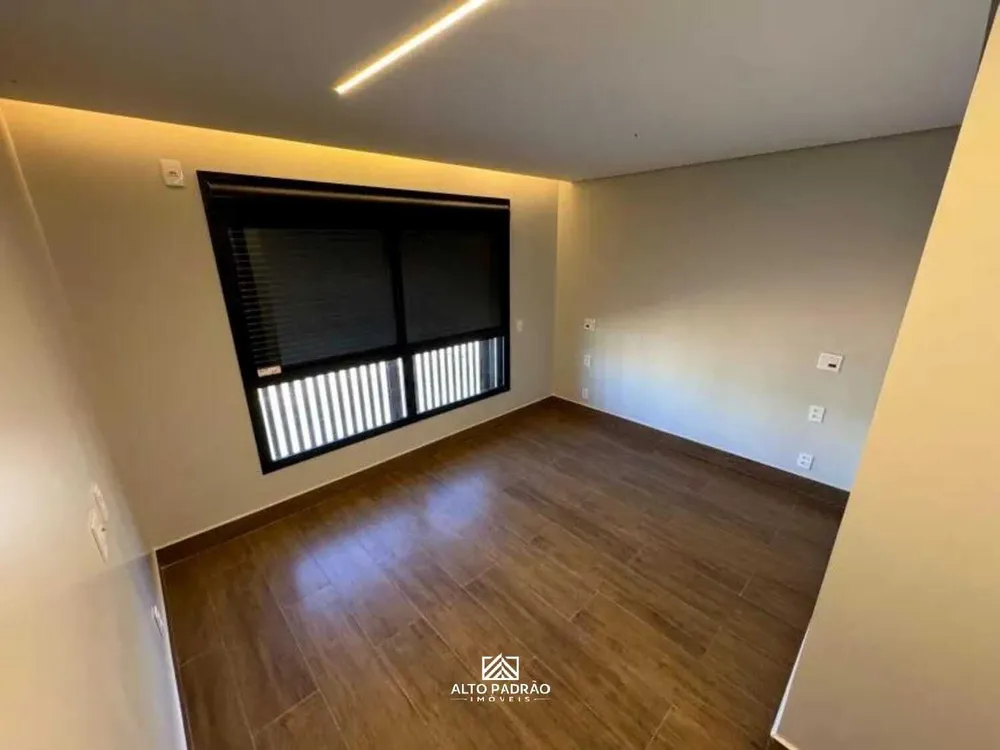 Casa, 3 quartos, 244 m² - Foto 2