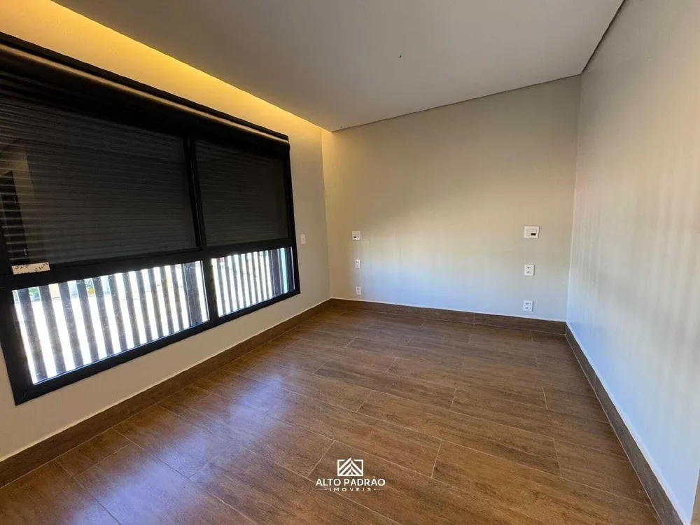 Casa, 3 quartos, 244 m² - Foto 3
