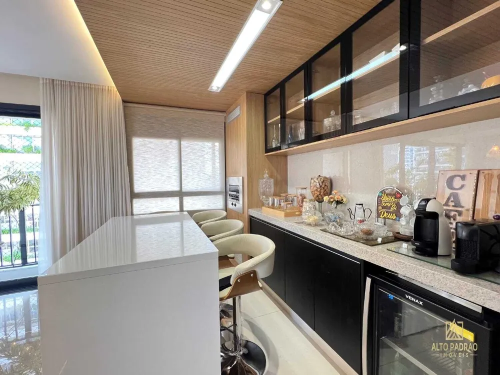Apartamento, 4 quartos, 224 m² - Foto 2