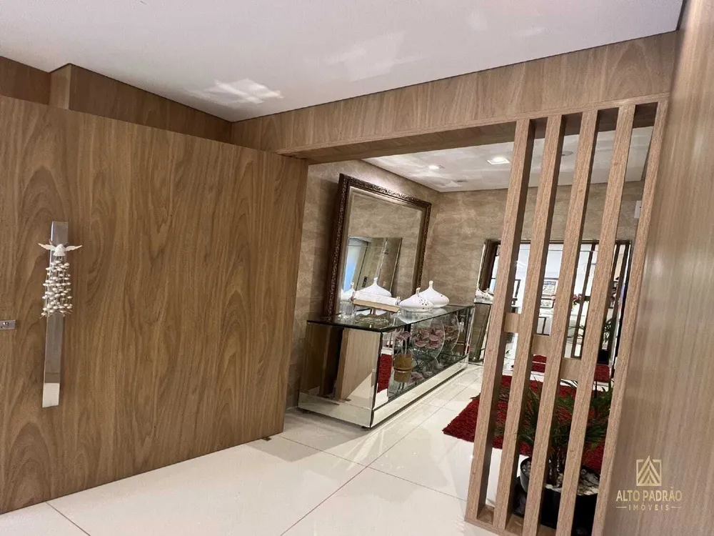 Apartamento, 4 quartos, 224 m² - Foto 2