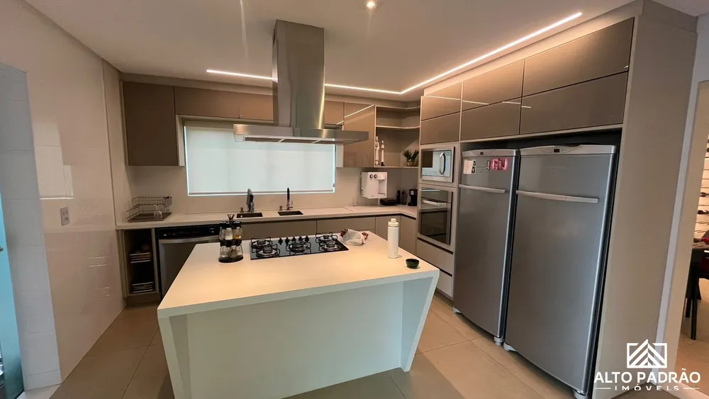 Casa, 5 quartos, 3852 m² - Foto 2