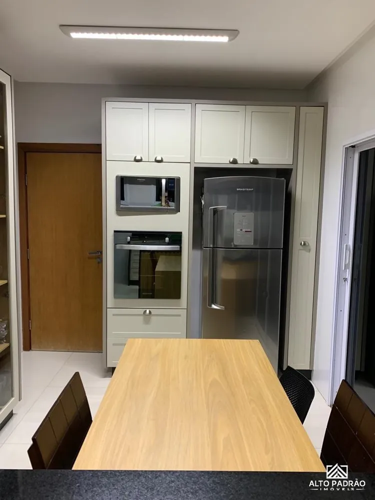 Casa, 4 quartos, 336 m² - Foto 2