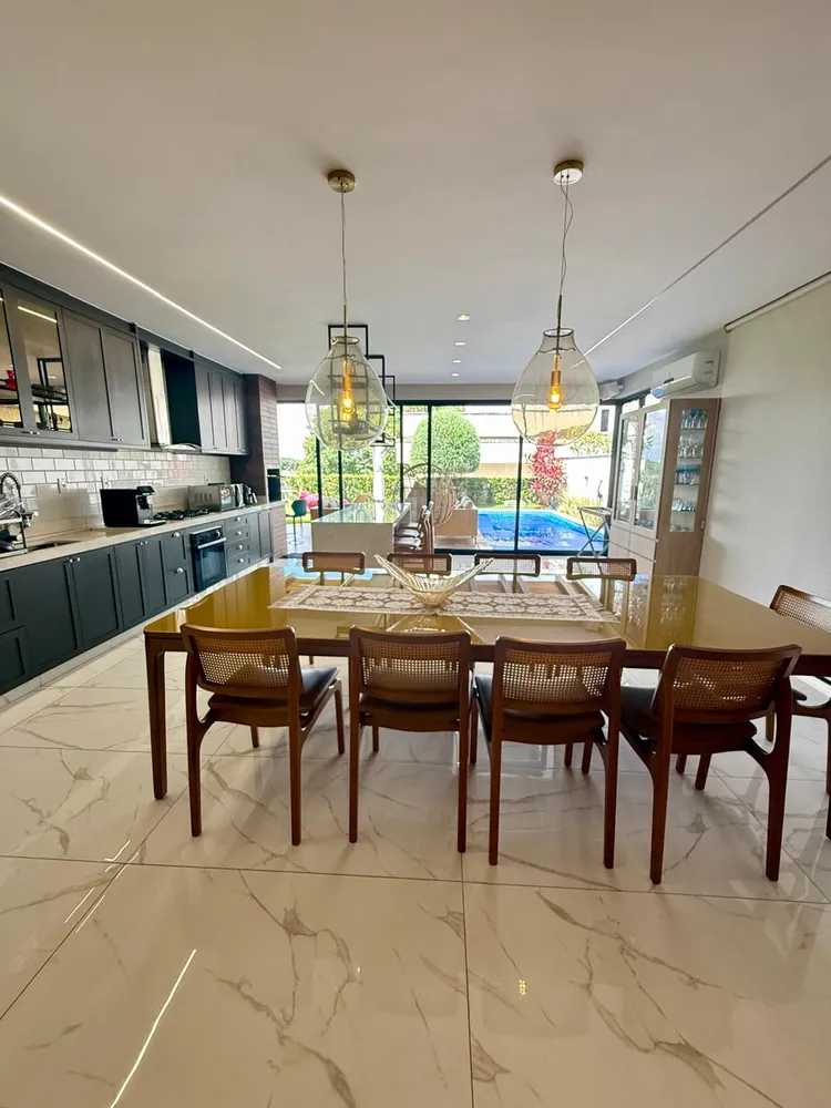Casa, 3 quartos, 223 m² - Foto 1