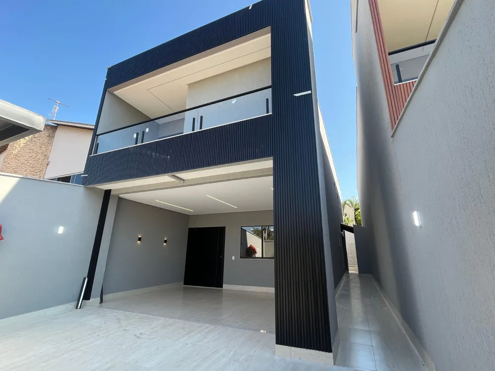 Casa, 4 quartos, 225 m² - Foto 2
