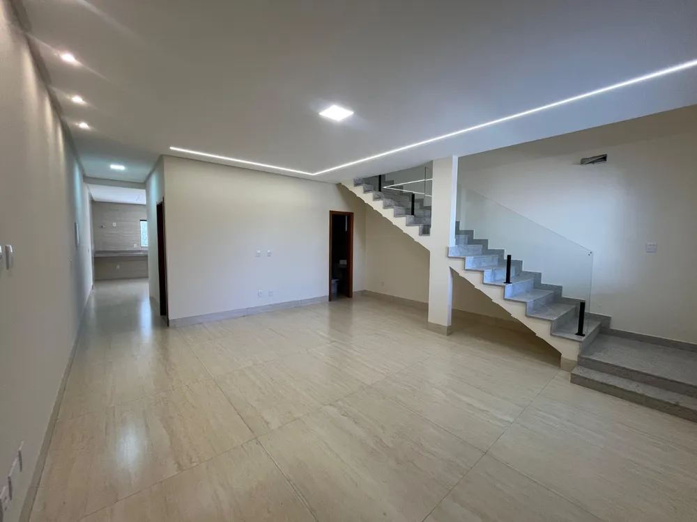 Casa, 4 quartos, 225 m² - Foto 9