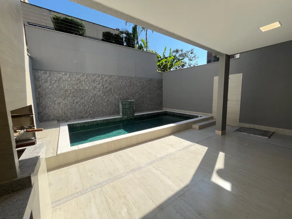 Casa, 4 quartos, 225 m² - Foto 4