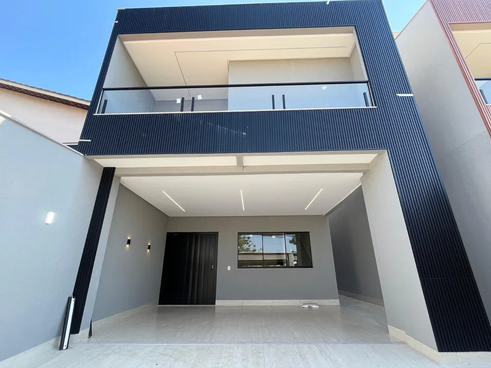 Casa, 4 quartos, 225 m² - Foto 1