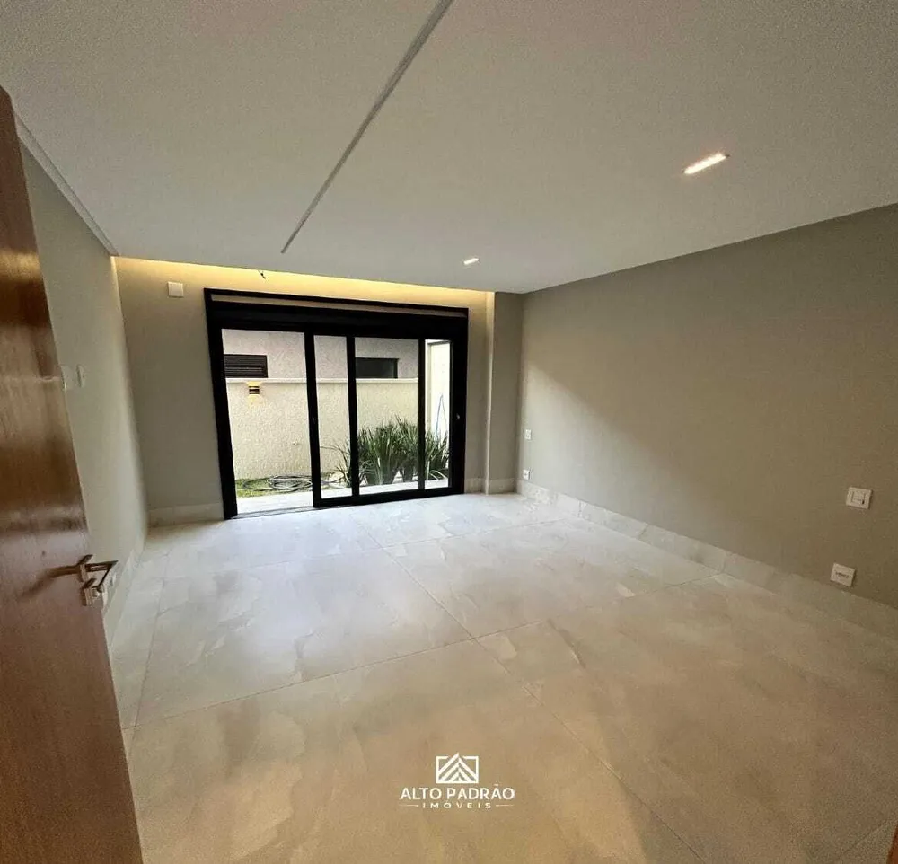 Casa, 4 quartos, 29977 m² - Foto 1