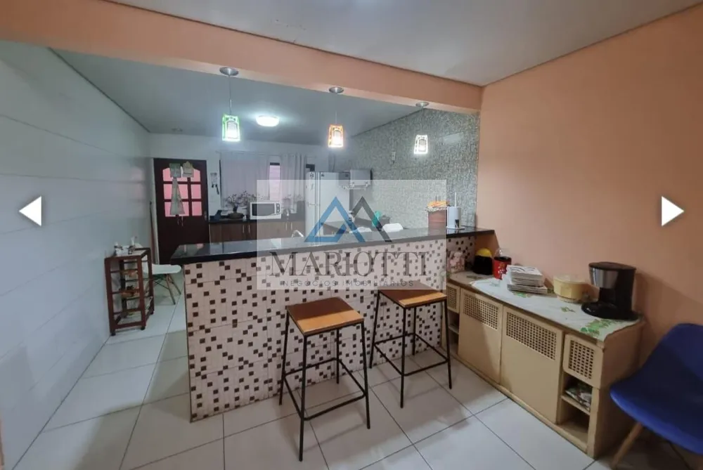 Casa, 3 quartos, 250 m² - Foto 11