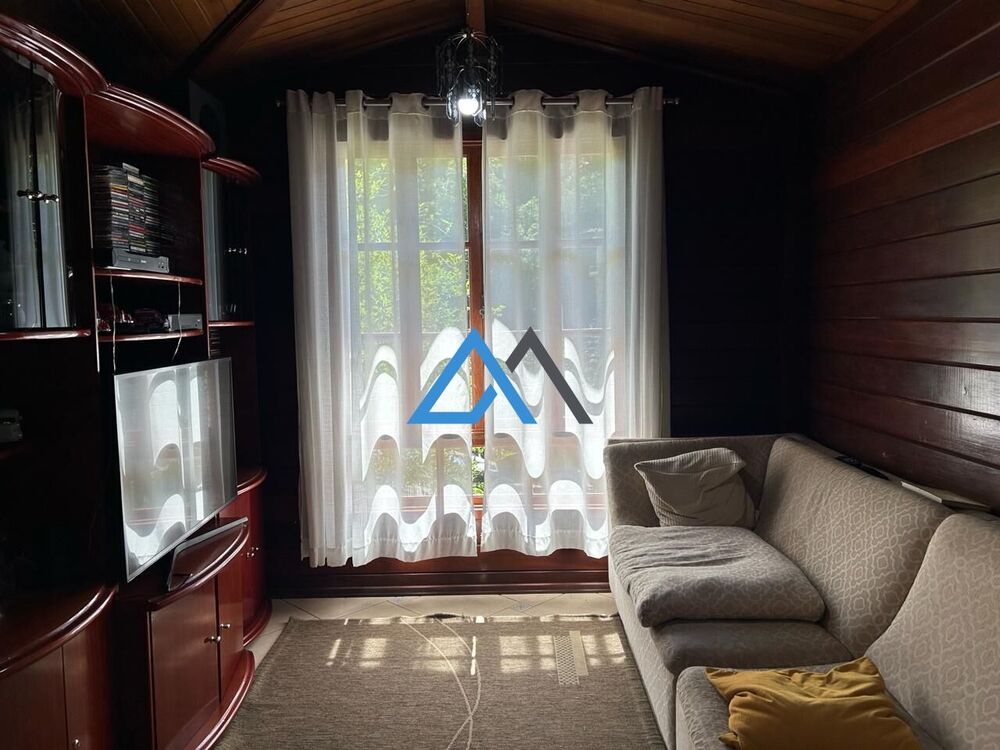 Casa, 3 quartos, 210 m² - Foto 2