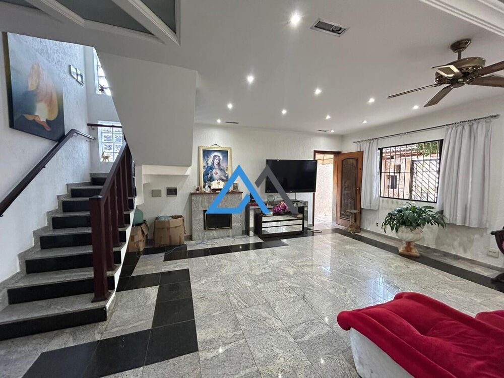 Casa à venda com 3 quartos, 196m² - Foto 7