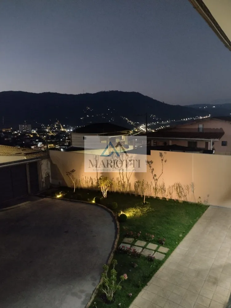 Sobrado, 3 quartos, 357 m² - Foto 2