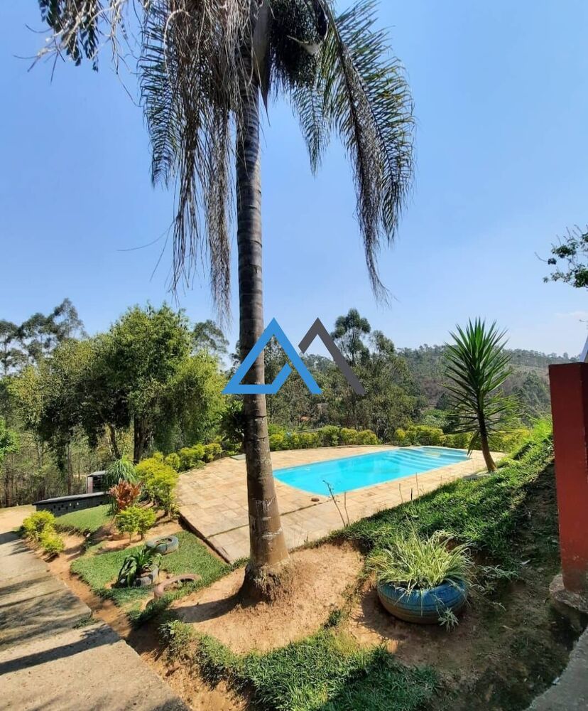 Chácara, 4 quartos, 3213 m² - Foto 1