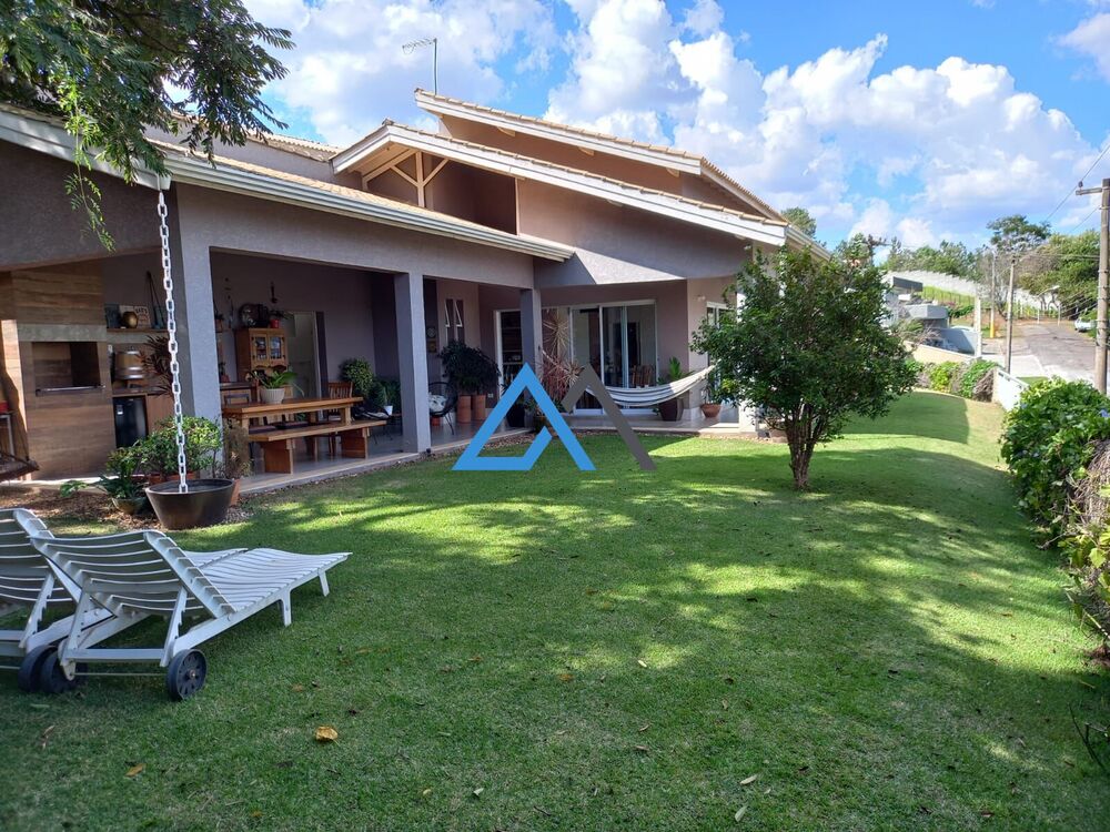 Casa, 3 quartos, 212 m² - Foto 4