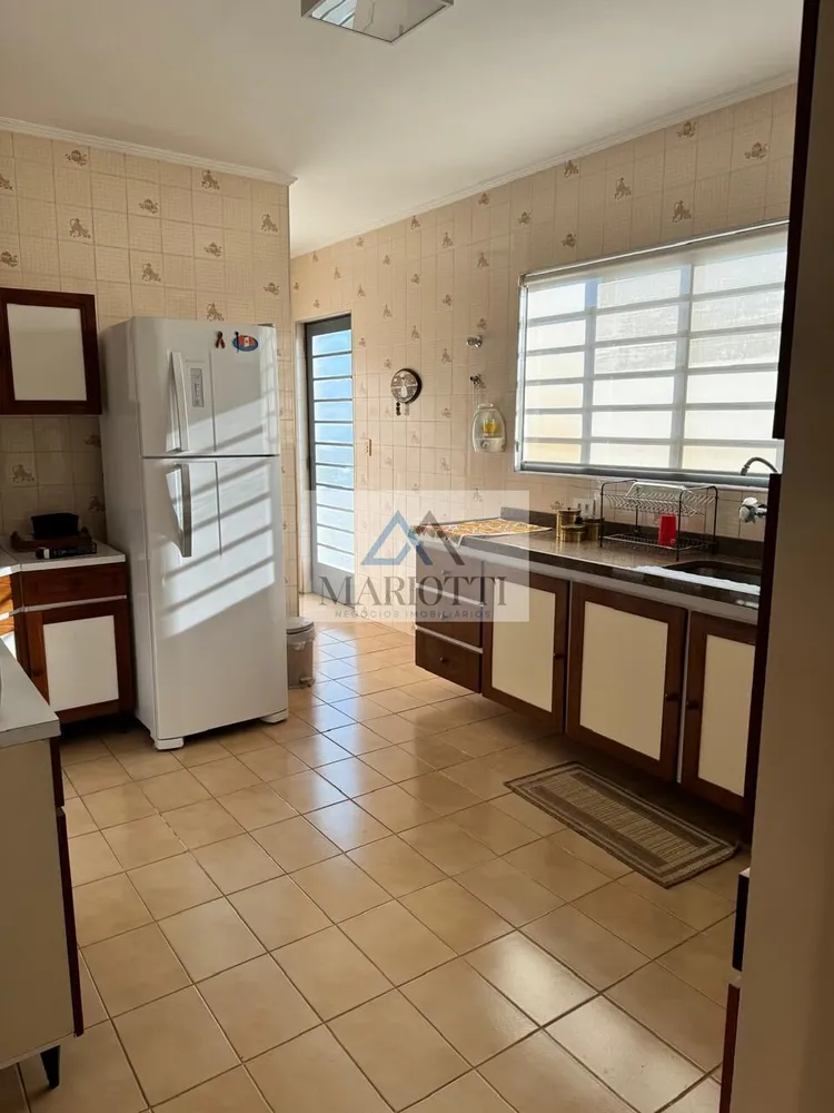 Chácara, 3 quartos, 1040 m² - Foto 5