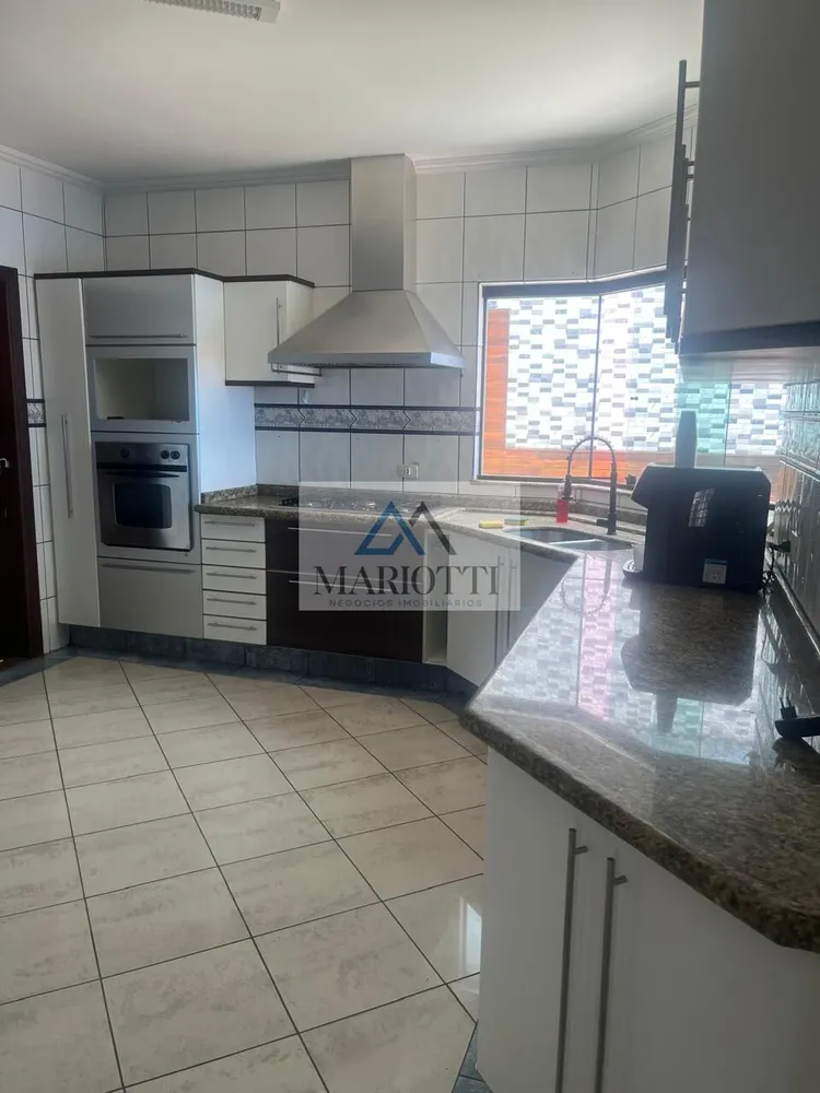 Casa, 3 quartos, 300 m² - Foto 2