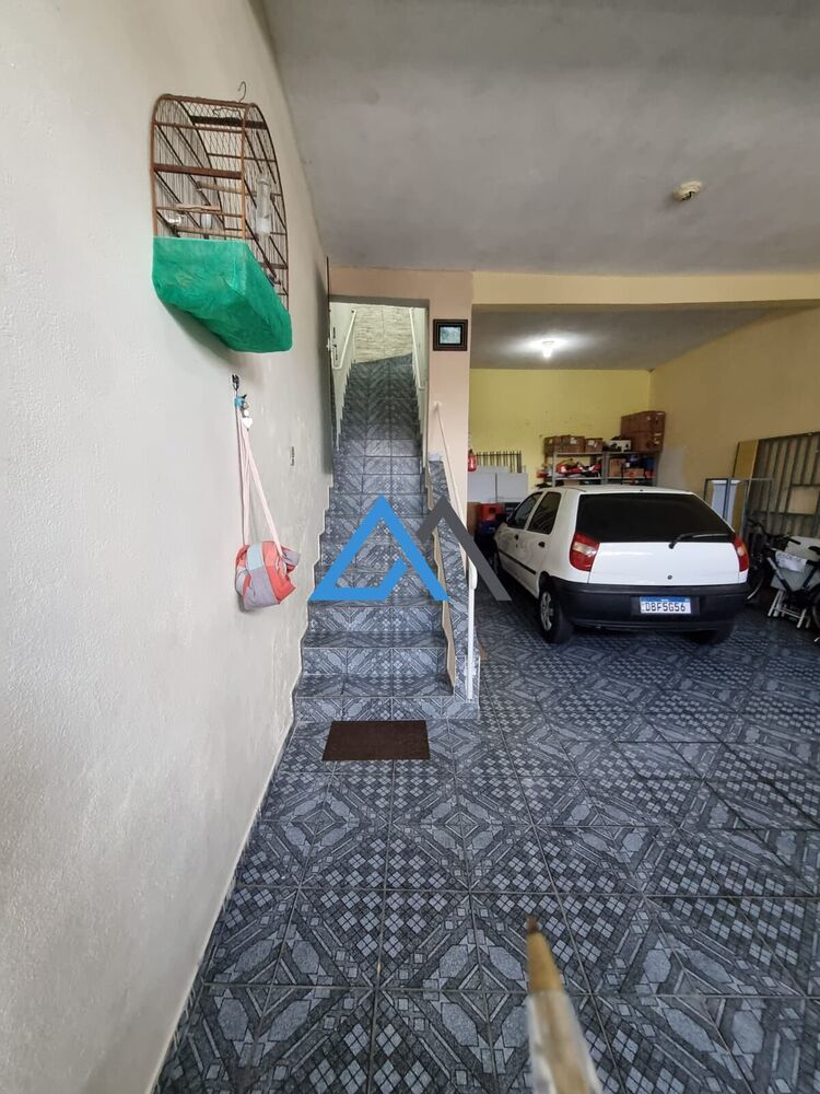 Casa, 3 quartos, 216 m² - Foto 2