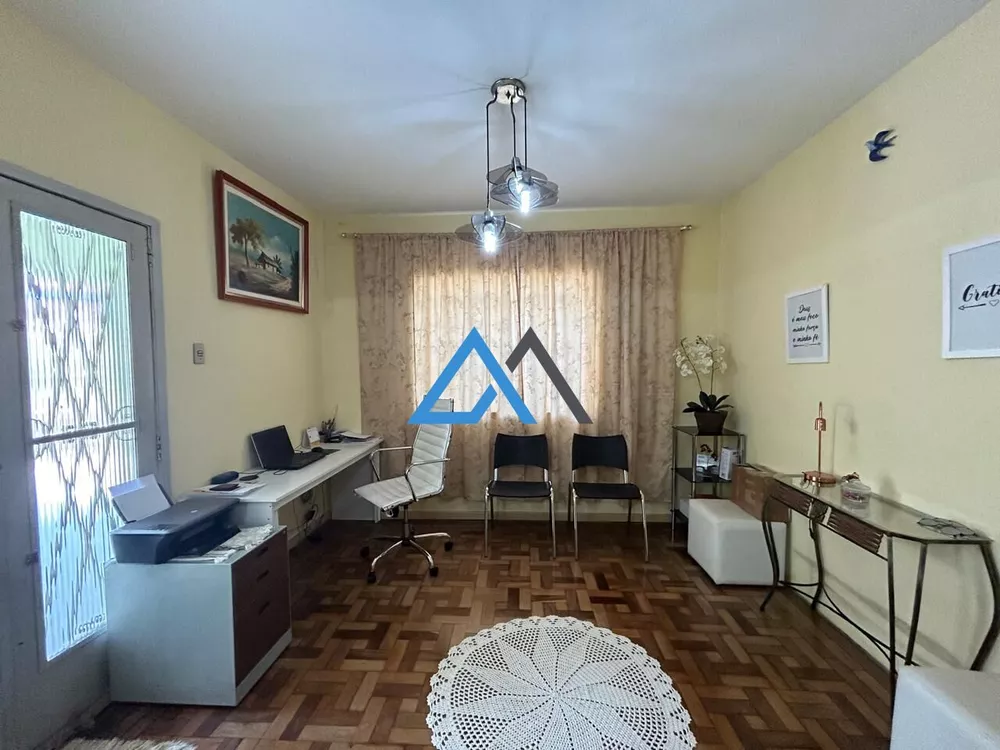 Casa à venda com 4 quartos, 220m² - Foto 12