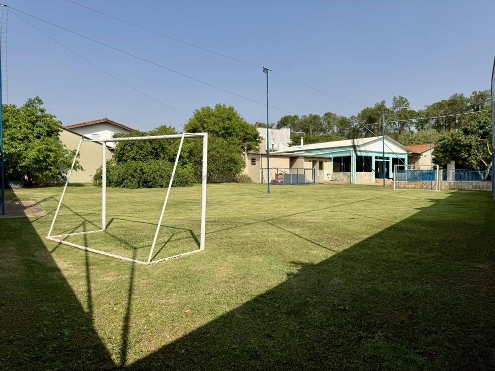 Chácara, 2 quartos, 1387 m² - Foto 1