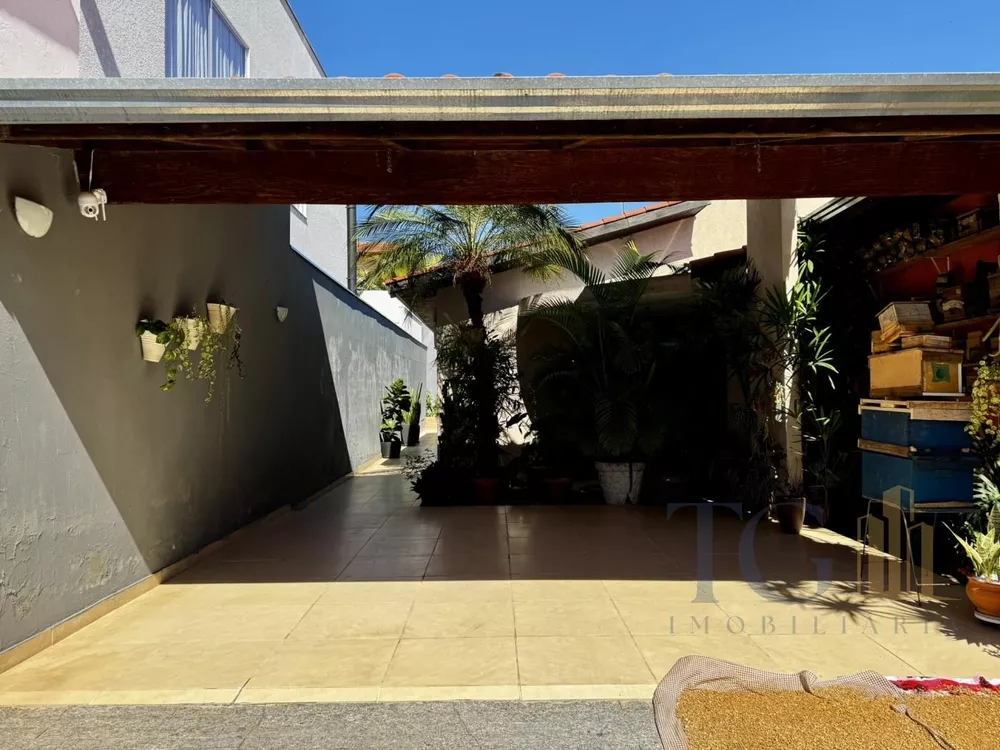 Casa, 3 quartos, 178 m² - Foto 1