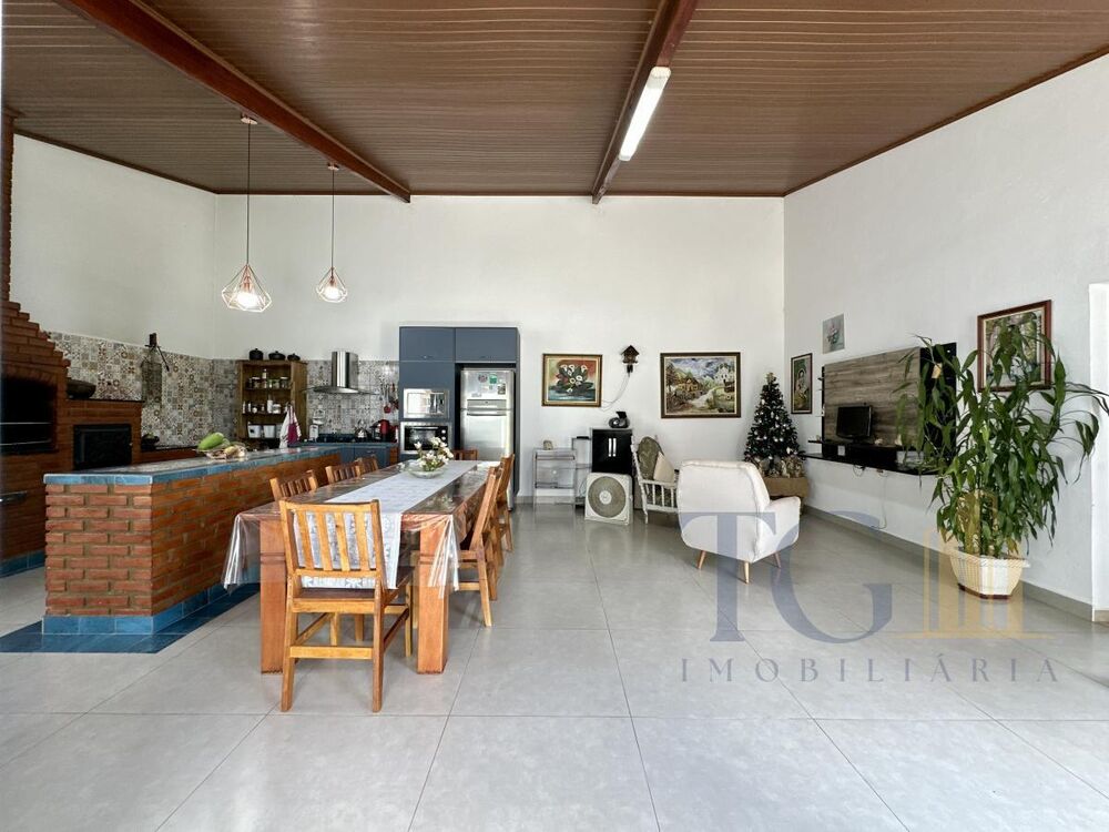 Chácara à venda com 5 quartos, 280m² - Foto 17