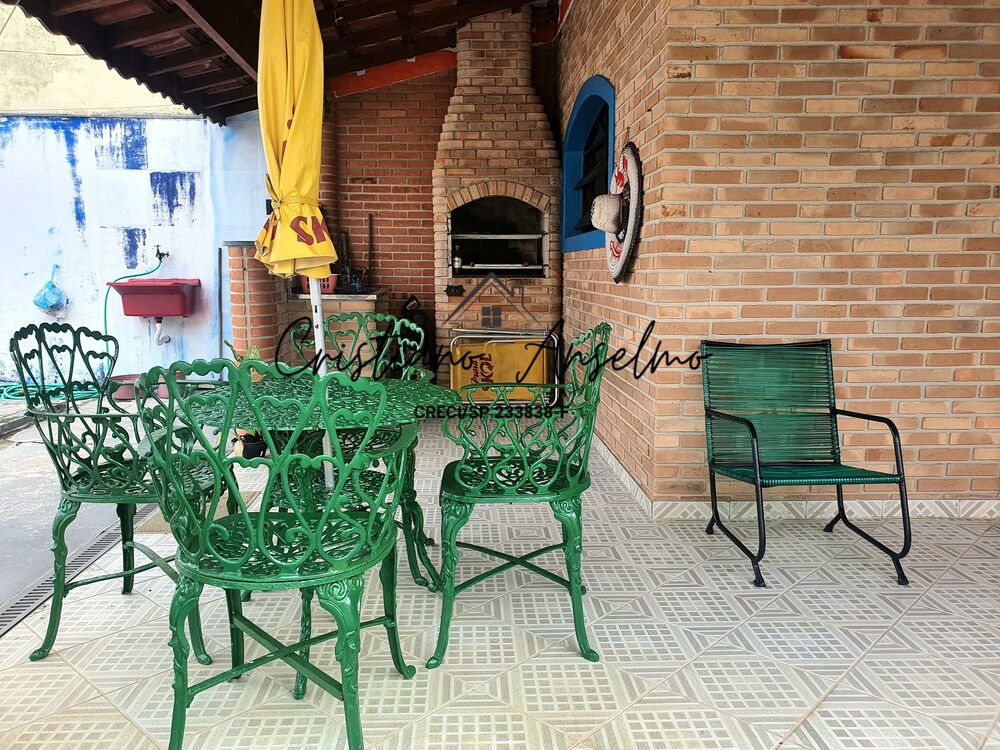 Casa à venda com 2 quartos, 90m² - Foto 4
