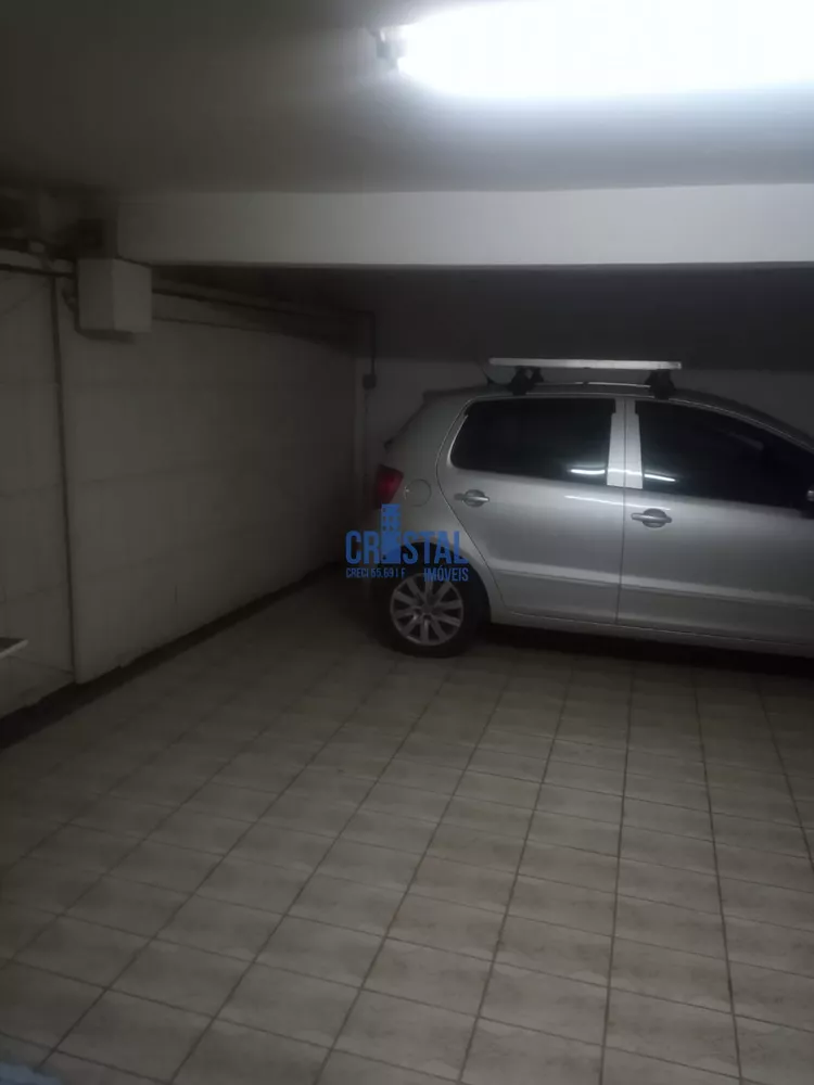 Casa à venda com 3 quartos, 190m² - Foto 1