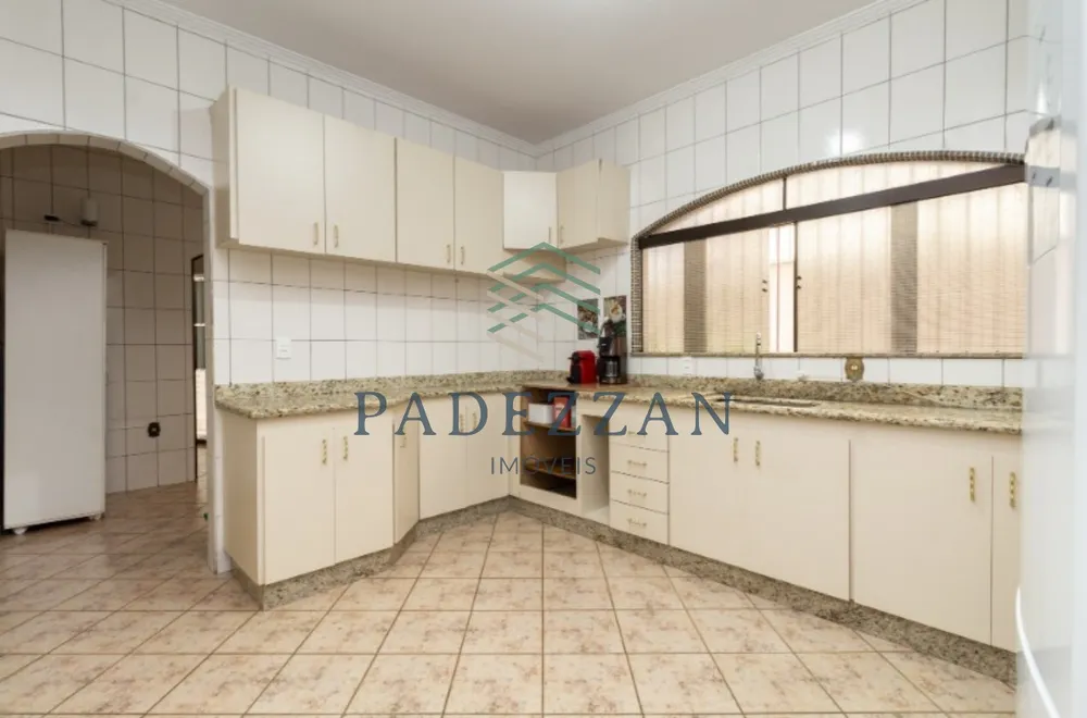 Casa, 3 quartos, 240 m² - Foto 4