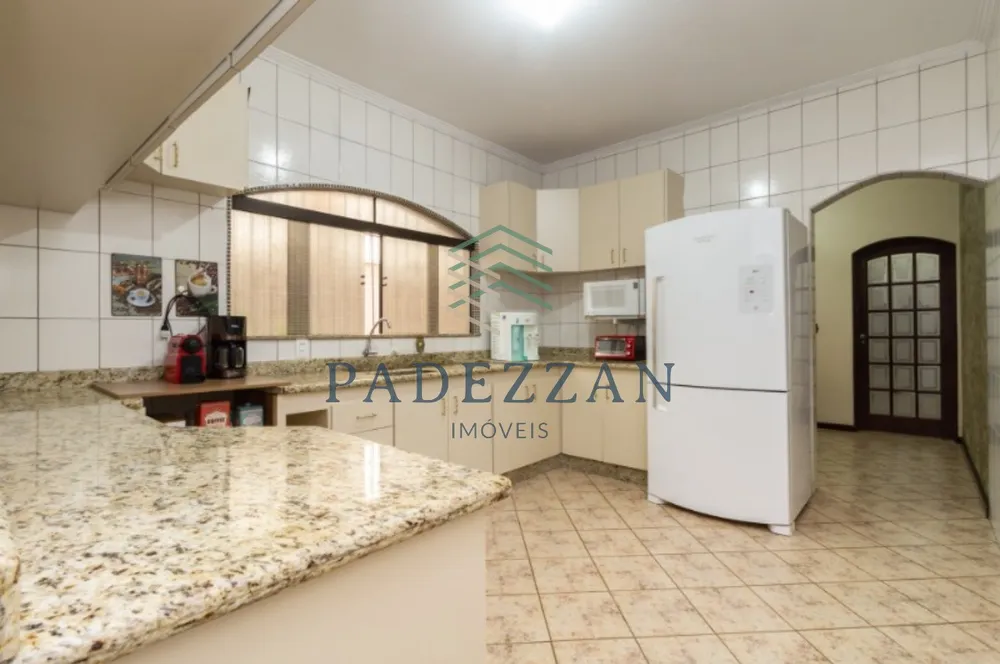 Casa, 3 quartos, 240 m² - Foto 6