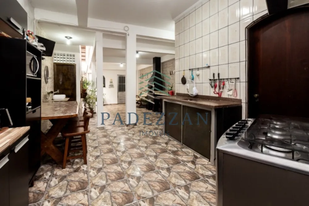 Casa, 3 quartos, 240 m² - Foto 3