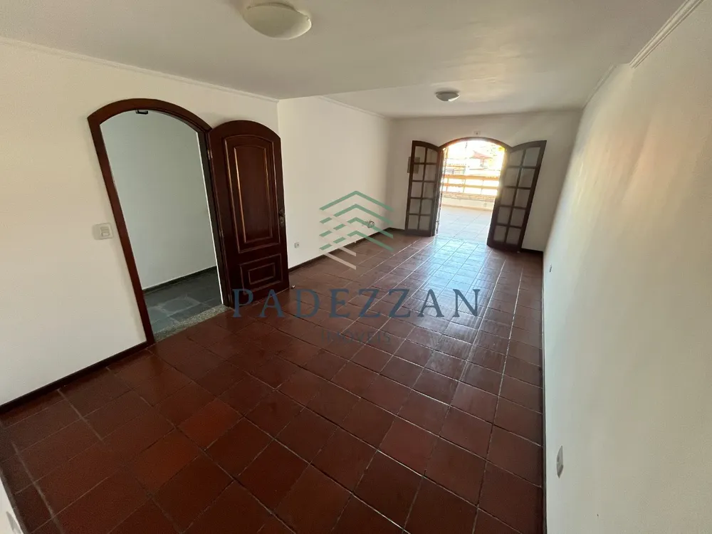 Casa, 4 quartos, 270 m² - Foto 1