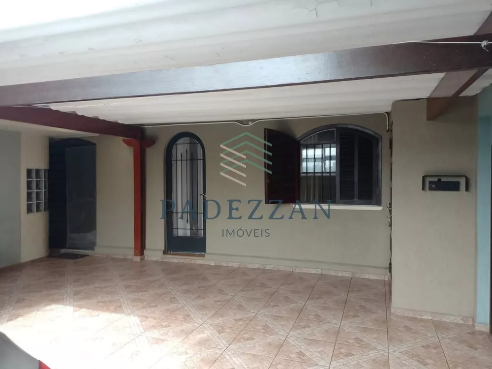 Casa à venda com 3 quartos, 83m² - Foto 1