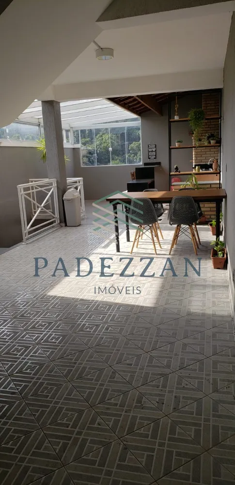 Casa, 3 quartos, 205 m² - Foto 1