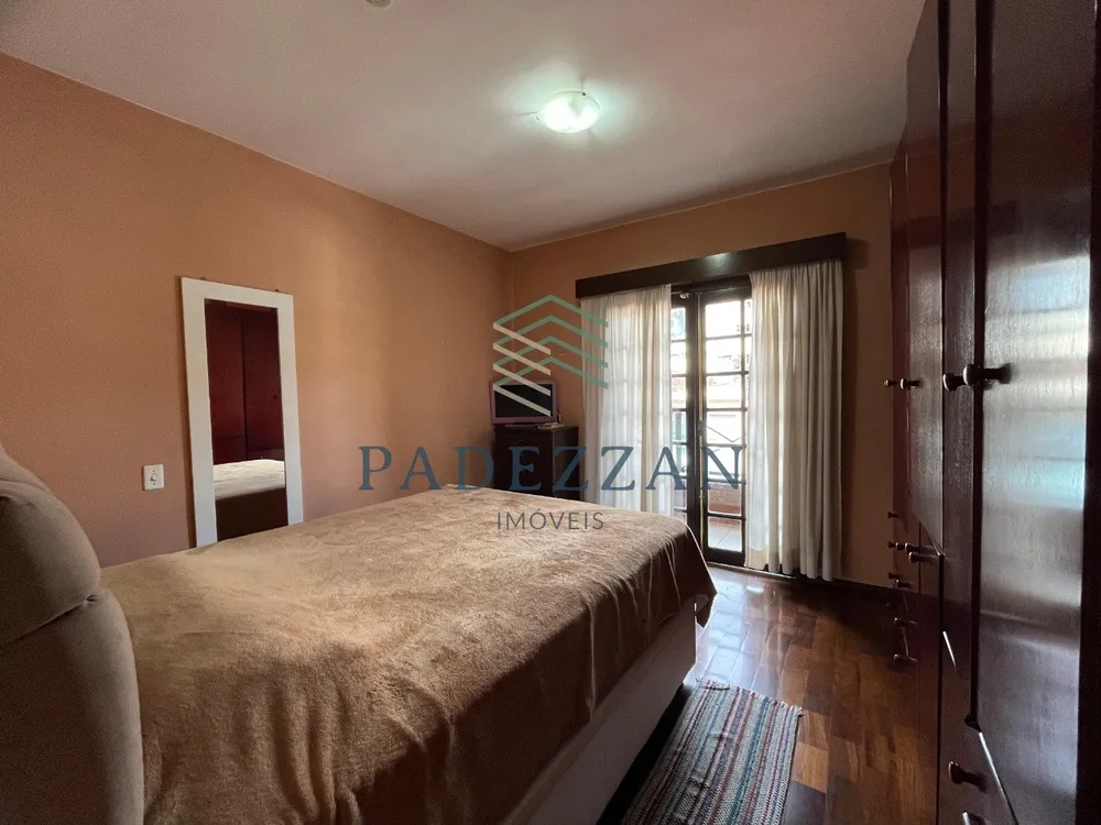 Casa, 4 quartos, 169 m² - Foto 1