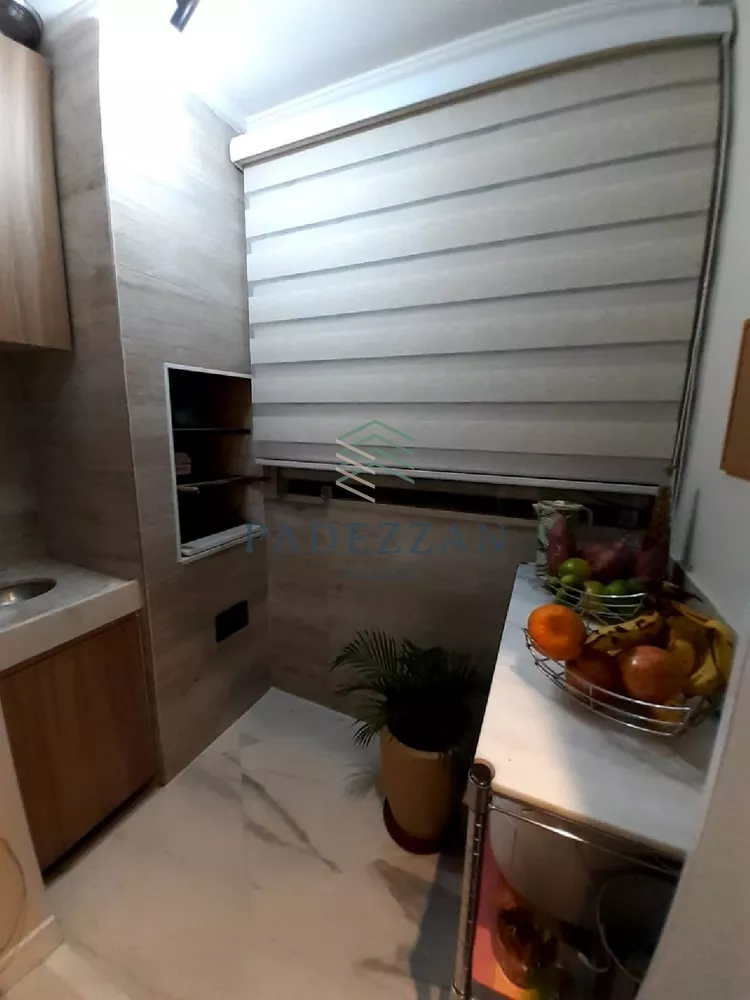 Apartamento à venda com 3 quartos, 65m² - Foto 2