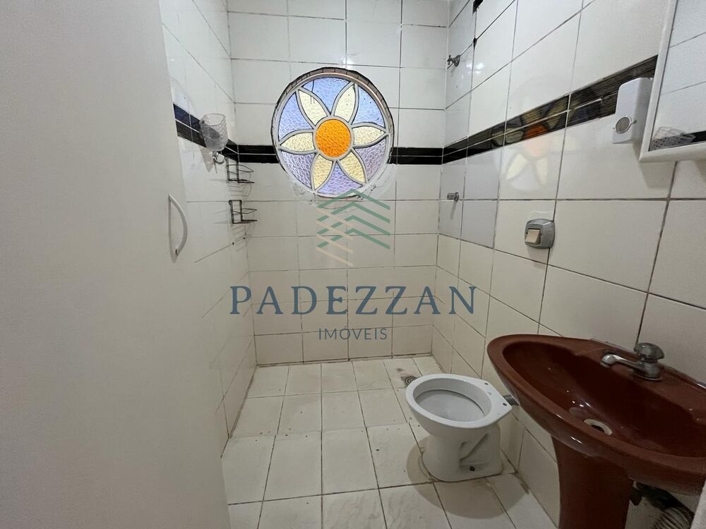 Casa, 5 quartos, 213 m² - Foto 2