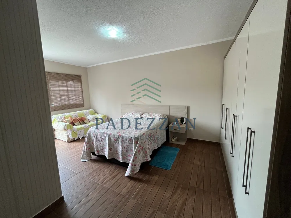 Casa, 3 quartos, 225 m² - Foto 1