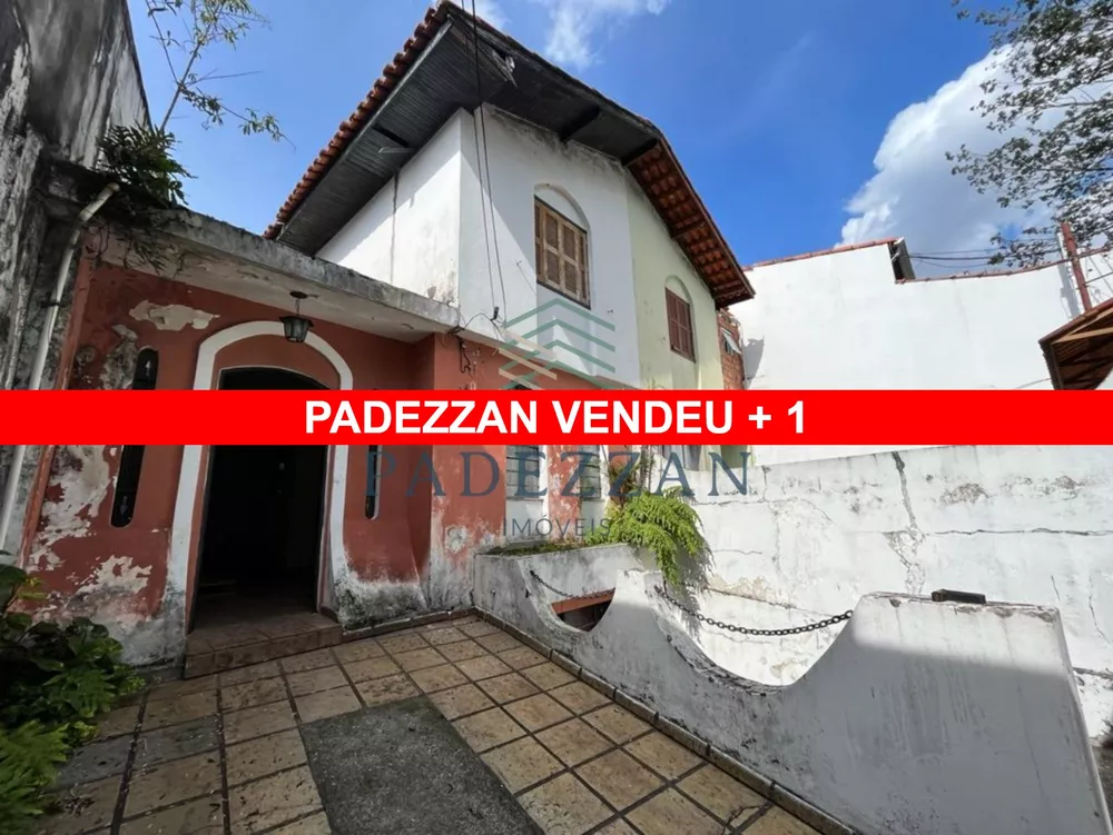 Casa à venda com 2 quartos, 127m² - Foto 1