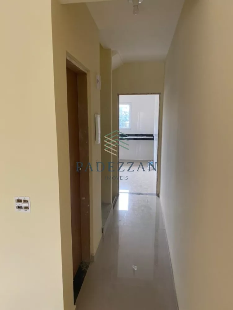 Casa à venda com 3 quartos, 167m² - Foto 2