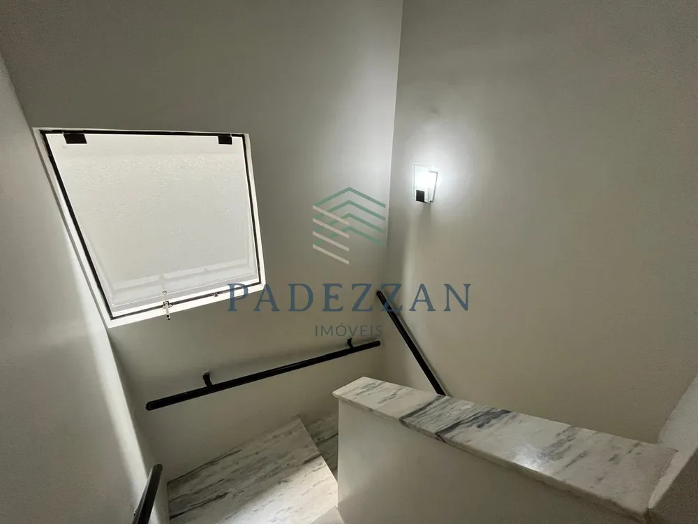 Casa, 3 quartos, 131 m² - Foto 2