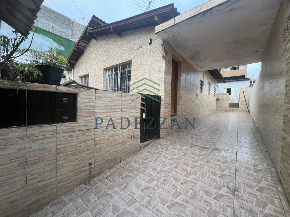 Casa, 4 quartos, 180 m² - Foto 1
